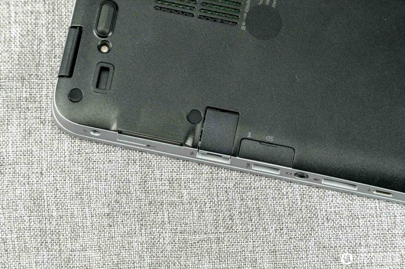 不追求性能，追求品质、便携、体验和续航—HP 惠普 Elitebook 820 G3 商务轻薄笔记本电脑 全方位评测