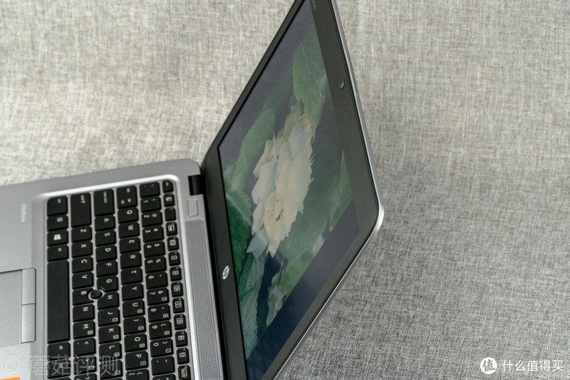 不追求性能，追求品质、便携、体验和续航—HP 惠普 Elitebook 820 G3 商务轻薄笔记本电脑 全方位评测